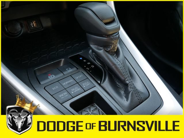 Used 2025 Toyota RAV4 LE AWD/4WD image 21