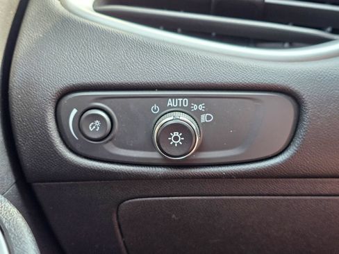 Used 2024 Chevrolet Malibu LT FWD image 24