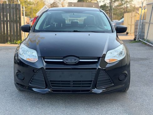 Used 2014 Ford Focus S image 2