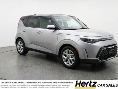 Used 2025 Kia Soul LX w/ LX Technology Package