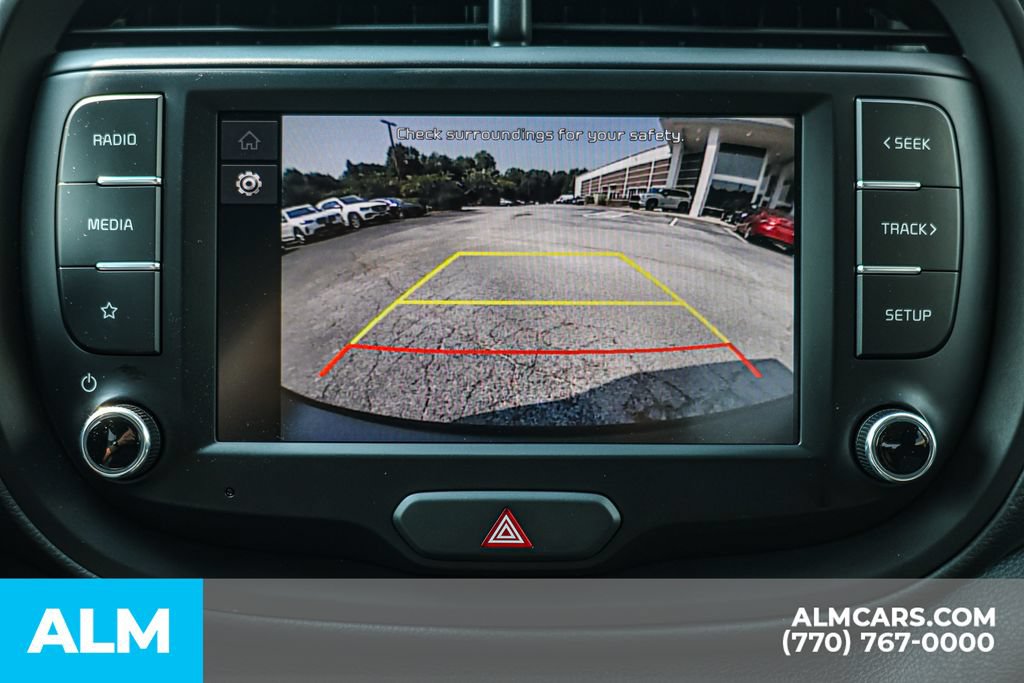 Used 2025 Kia Soul LX w/ LX Technology Package FWD image 35