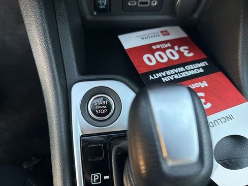 Used 2024 Nissan Sentra SV w/ Trunk Package image 15