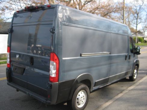 Used 2018 RAM ProMaster 2500 FWD image 5