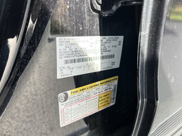 Used 2020 Ford Expedition XLT w/ Equipment Group 202A AWD/4WD image 21