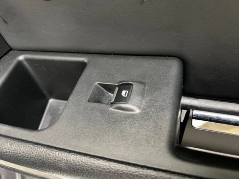Used 2024 Ford Expedition XLT RWD image 29