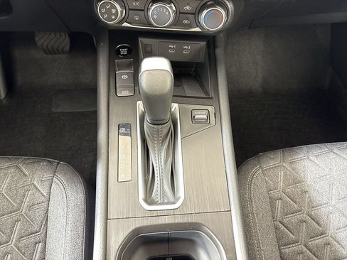 Used 2025 Nissan Kicks SV FWD image 20