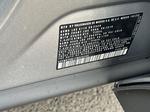 New 2026 Volkswagen Tiguan SE AWD/4WD image 25