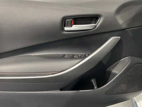 Used 2023 Toyota Corolla SE w/ SE Premium Package image 12