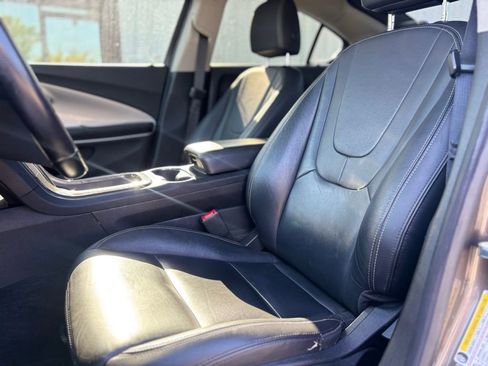 Used 2015 Chevrolet Volt Premium w/ Premium Trim Package image 10