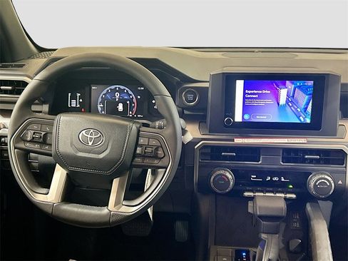 New 2026 Toyota 4Runner SR5 image 18