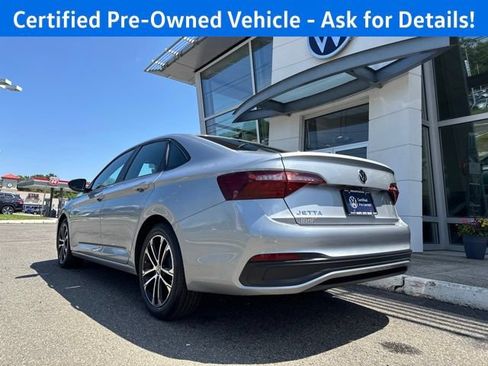 Certified 2023 Volkswagen Jetta Sport FWD image 3