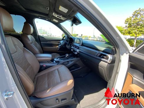 Used 2022 Kia Telluride SX w/ SX Prestige Package AWD/4WD image 17