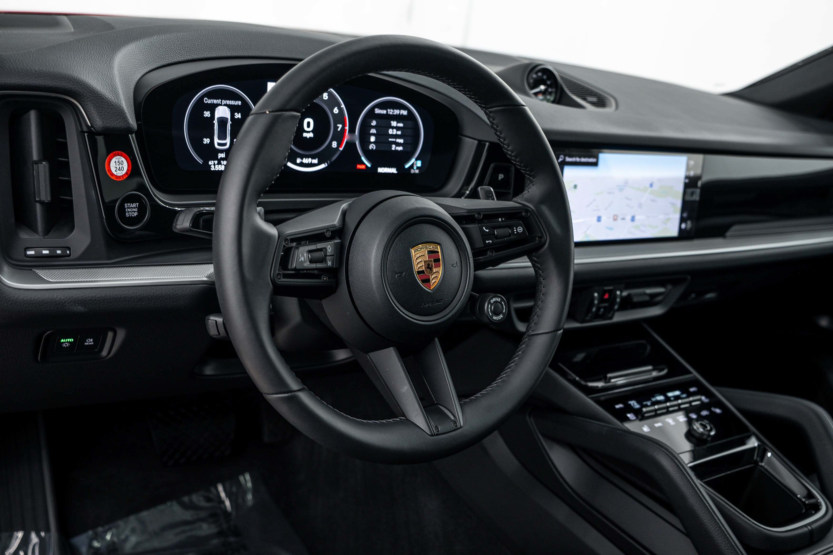Certified 2026 Porsche Cayenne Coupe AWD/4WD image 13