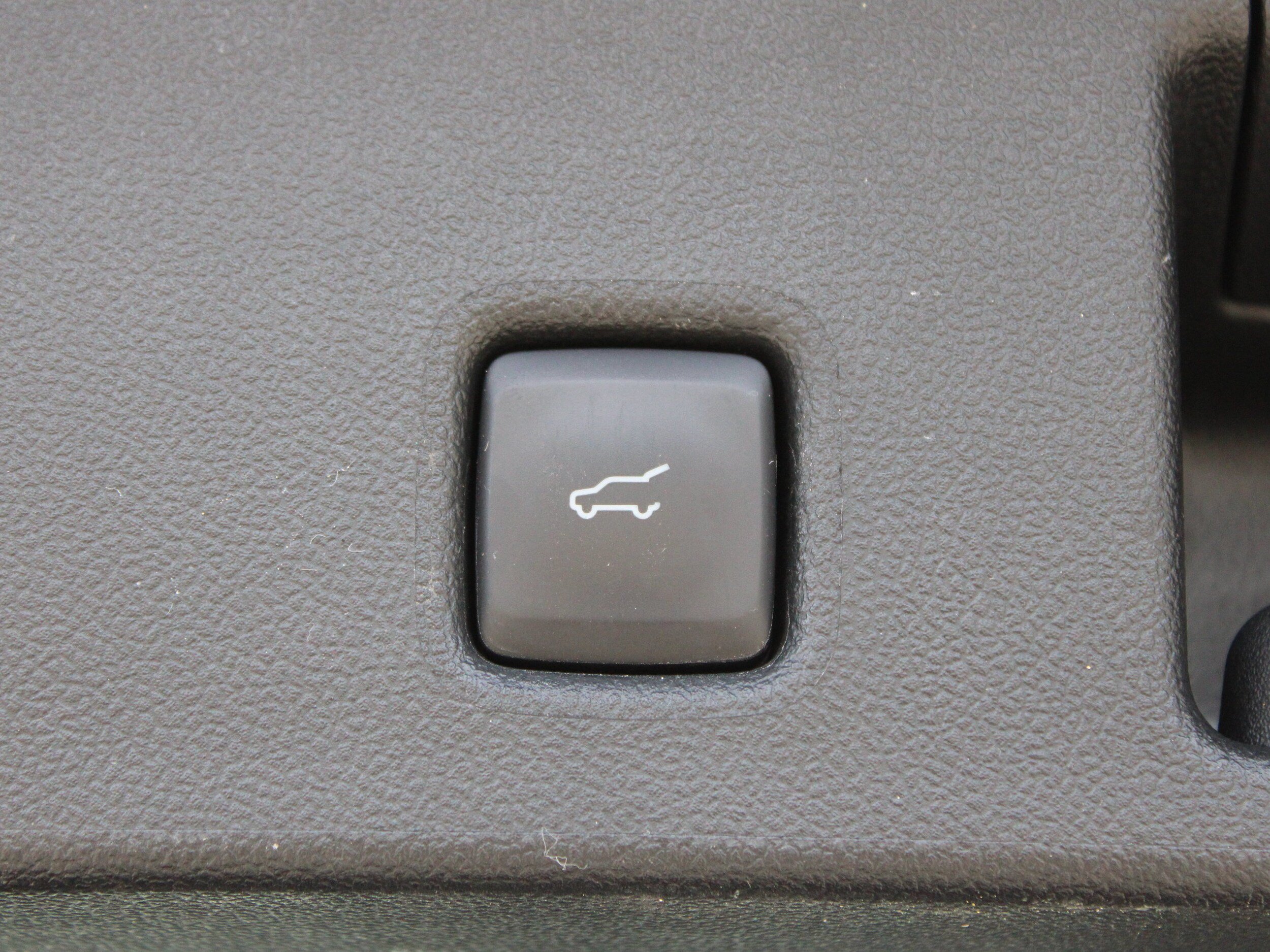 Used 2024 Ford Escape ST-Line w/ Tech Pack #1 AWD/4WD image 18