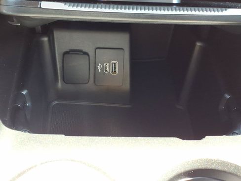 Used 2025 Ford Explorer ST-Line AWD/4WD image 20