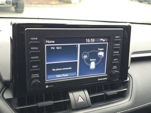 Used 2021 Toyota RAV4 LE image 13