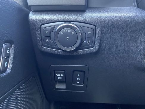 Used 2020 Ford F150 XLT w/ Equipment Group 302A Luxury image 17