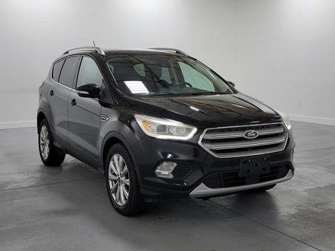 Used 2018 Ford Escape Titanium w/ Ford Safe & Smart Package AWD/4WD image 2
