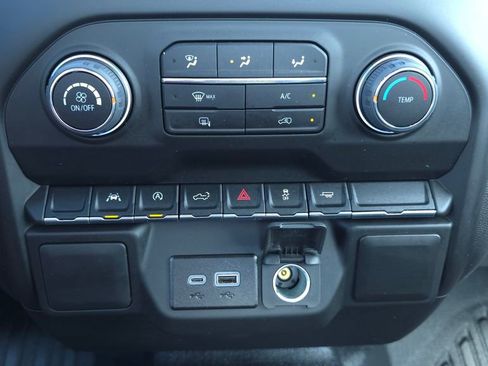 Used 2025 Chevrolet Silverado 1500 W/T RWD image 27
