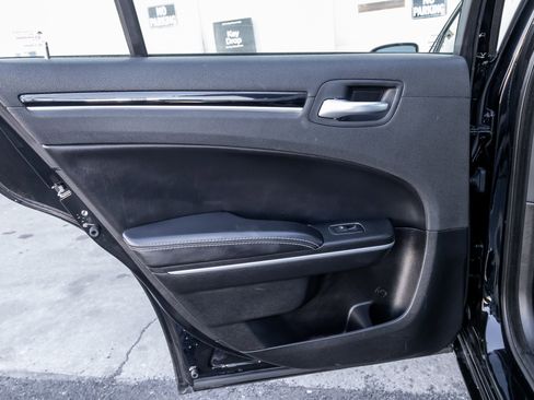 Used 2021 Chrysler 300 S image 12