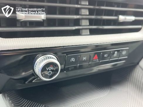 New 2026 Ford Explorer Active RWD image 31