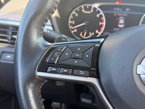 Used 2024 Nissan Altima 2.5 SR FWD image 8