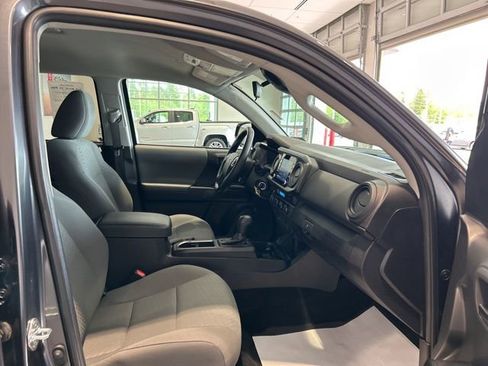 Used 2023 Toyota Tacoma SR AWD/4WD image 15