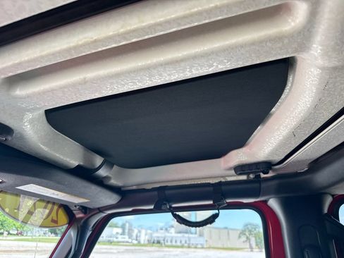 Used 2021 Jeep Gladiator Sport AWD/4WD image 37