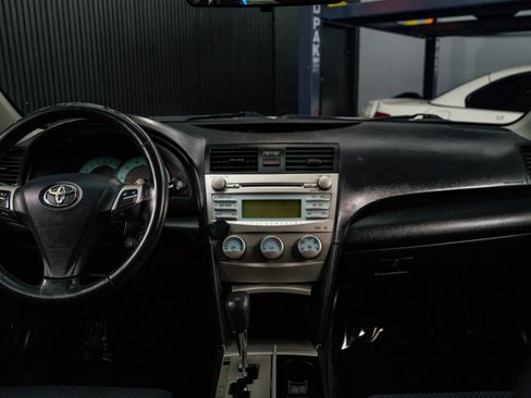 Used 2009 Toyota Camry SE FWD image 23