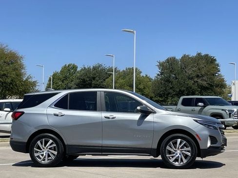 Used 2024 Chevrolet Equinox LT AWD/4WD image 3
