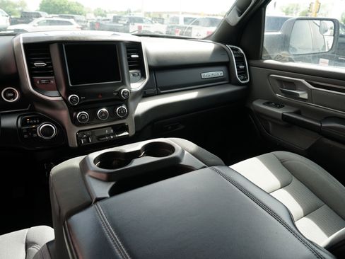 Used 2021 RAM 1500 Big Horn image 21