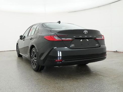 Used 2026 Toyota Camry XLE AWD/4WD image 2