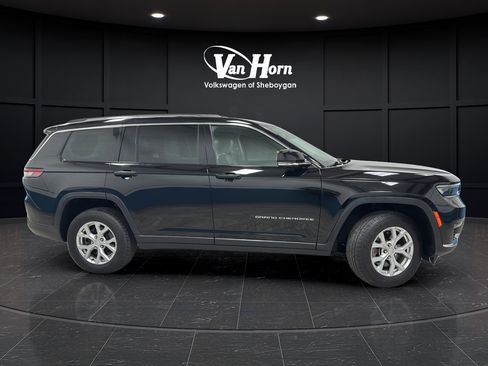 Used 2023 Jeep Grand Cherokee L Limited AWD/4WD image 8
