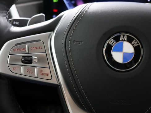 Used 2023 BMW X7 xDrive40i w/ Executive Package image 31