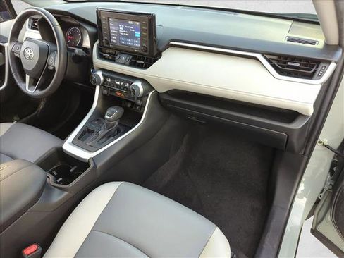 Used 2022 Toyota RAV4 XLE Premium FWD image 22
