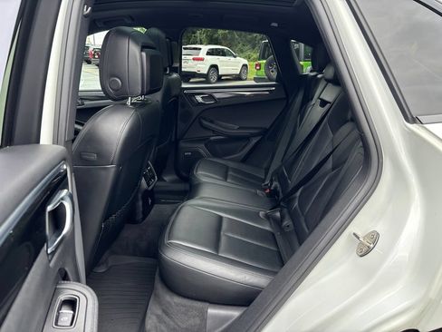 Used 2017 Porsche Macan AWD/4WD image 15