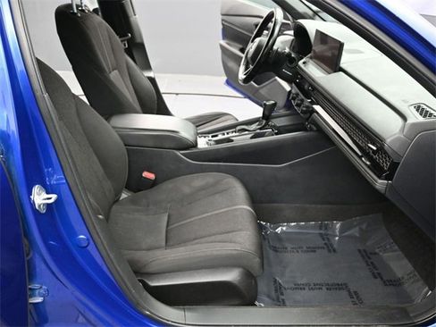 Used 2023 Honda Accord Sport image 12