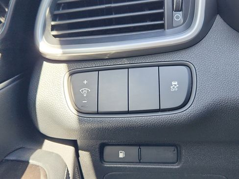 Used 2017 Kia Sorento LX AWD/4WD image 26