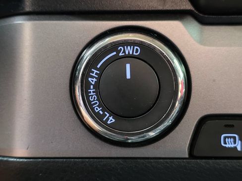 Used 2021 Toyota Tacoma SR5 AWD/4WD image 48