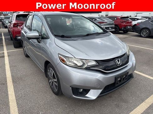 Used 2017 Honda Fit EX image 3