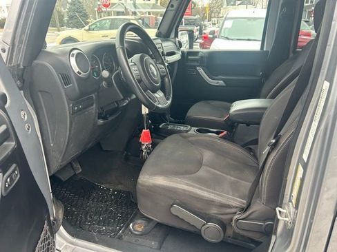 Used 2013 Jeep Wrangler Unlimited Rubicon w/ Dual Top Group image 13