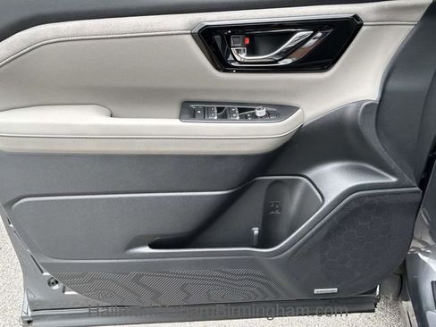 Used 2025 Subaru Forester Limited image 14