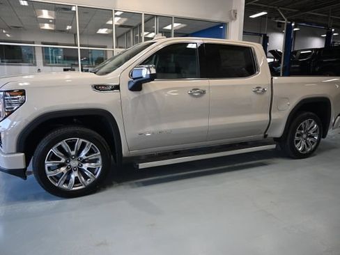 New 2026 GMC Sierra 1500 Denali AWD/4WD image 11