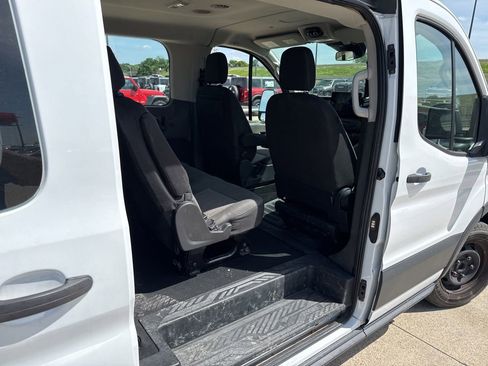 Used 2022 Ford Transit 350 XLT image 12
