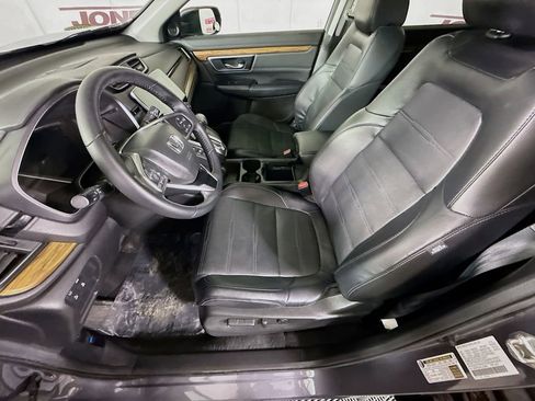 Used 2018 Honda CR-V Touring image 23