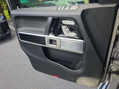 Used 2023 Mercedes-Benz G 550 image 17