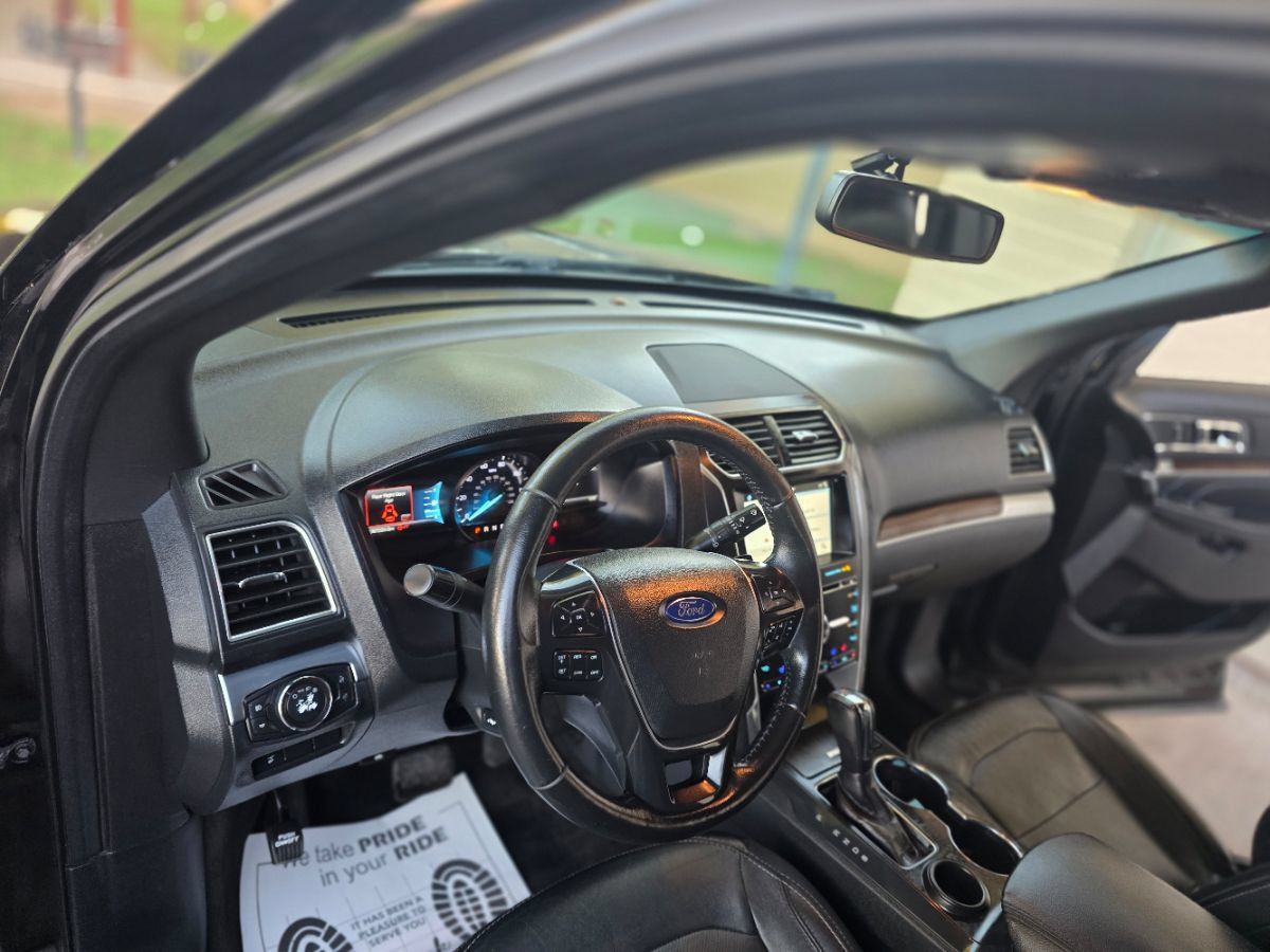 Used 2017 Ford Explorer Limited FWD image 13