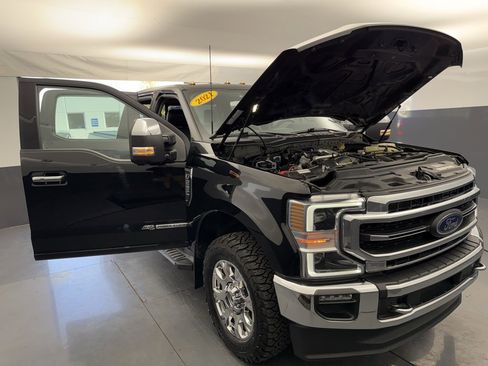Used 2021 Ford F250 Lariat w/ Lariat Ultimate Package image 9