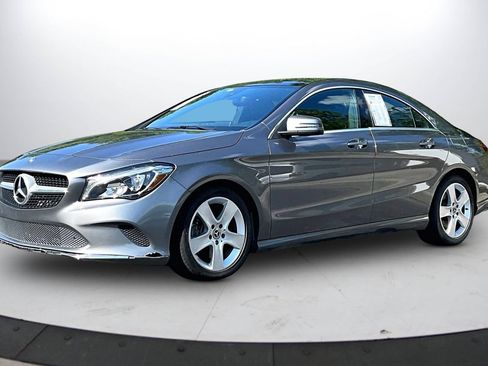 Used 2019 Mercedes-Benz CLA 250 4MATIC image 4