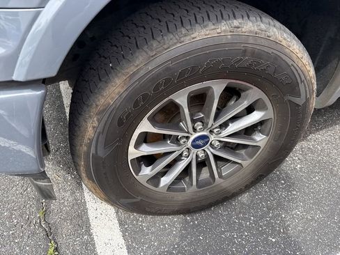 Used 2020 Ford F150 XLT w/ Equipment Group 302A Luxury image 8